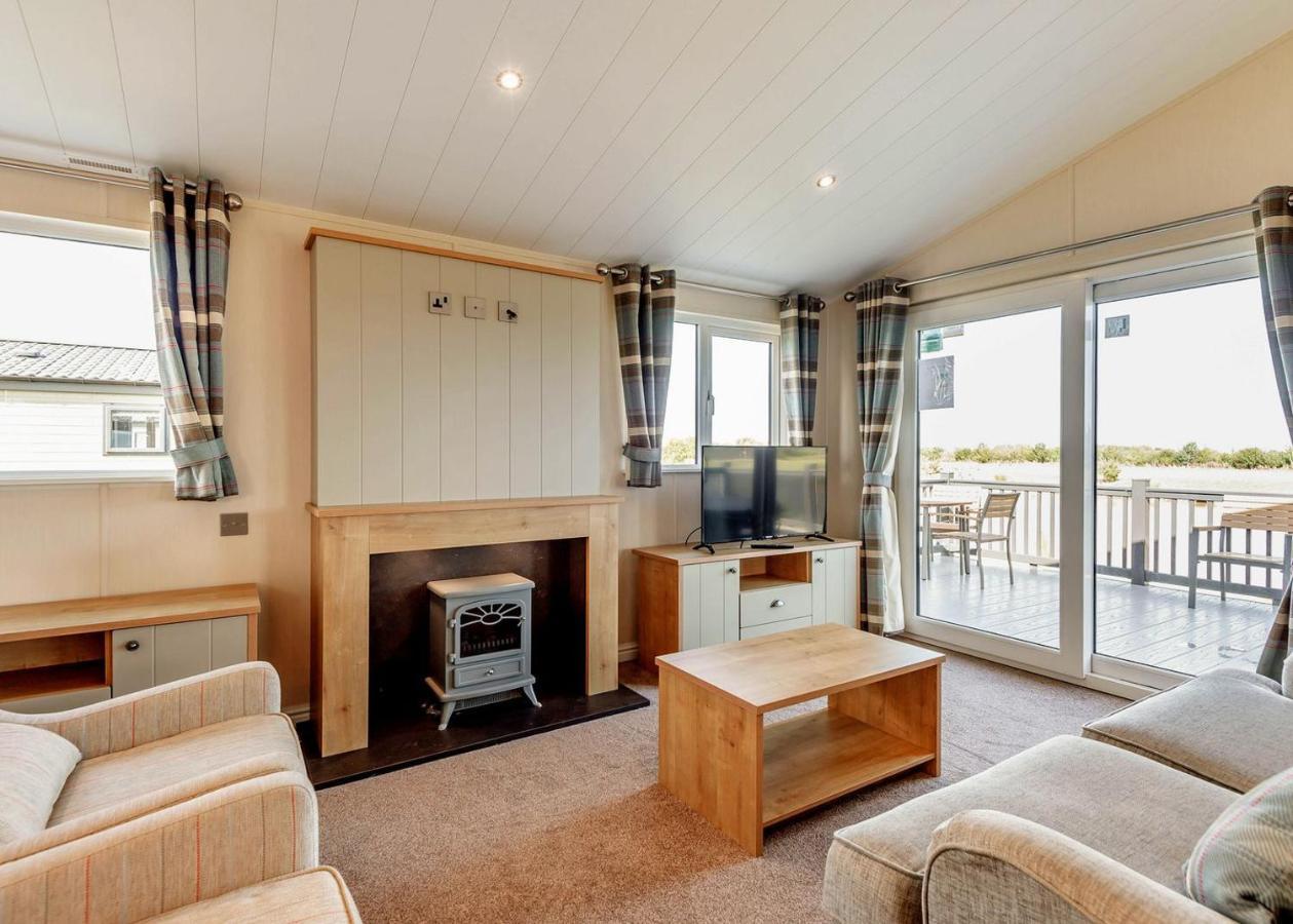 Home Farm Park Lakeside Retreat Burgh le Marsh Rom bilde