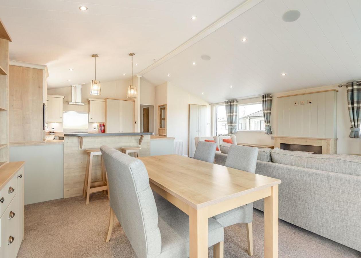Home Farm Park Lakeside Retreat Burgh le Marsh Rom bilde