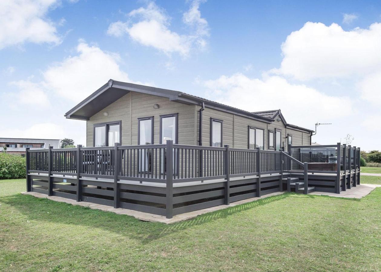 Home Farm Park Lakeside Retreat Burgh le Marsh Rom bilde
